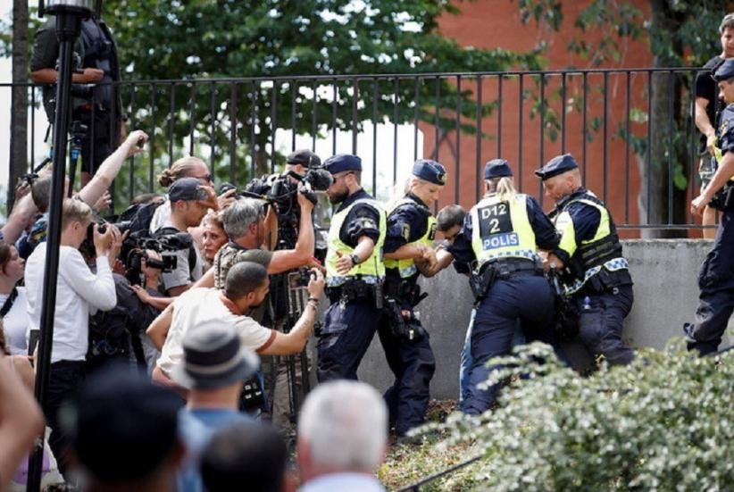 podiumnews.com-Kutuk Keras Pembakaran Al-Qur’an di Swedia